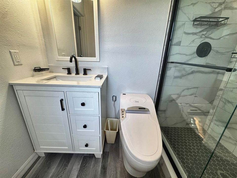 For Sale: $307,000 (3 beds, 2 baths, 1456 Square Feet)