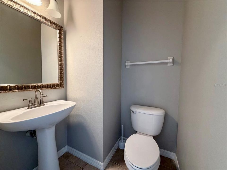 For Rent: $2,475 (3 beds, 2 baths, 1429 Square Feet)