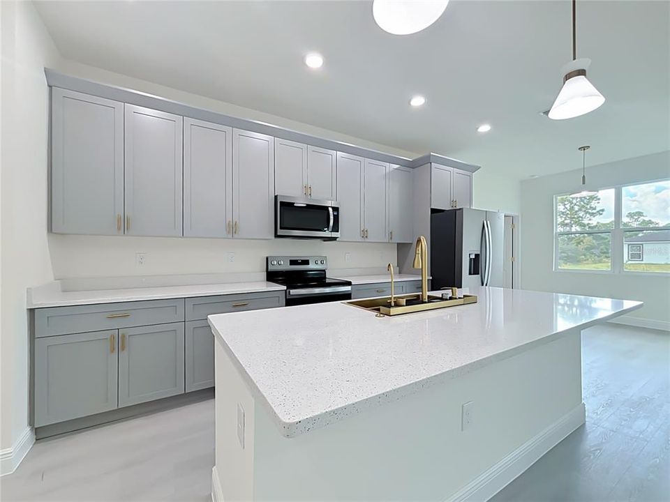 For Sale: $355,000 (4 beds, 3 baths, 2060 Square Feet)