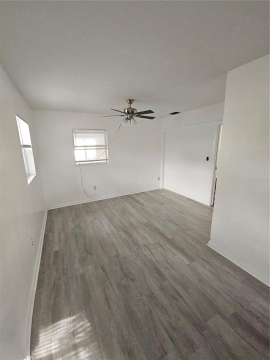 For Rent: $2,295 (3 beds, 2 baths, 1303 Square Feet)