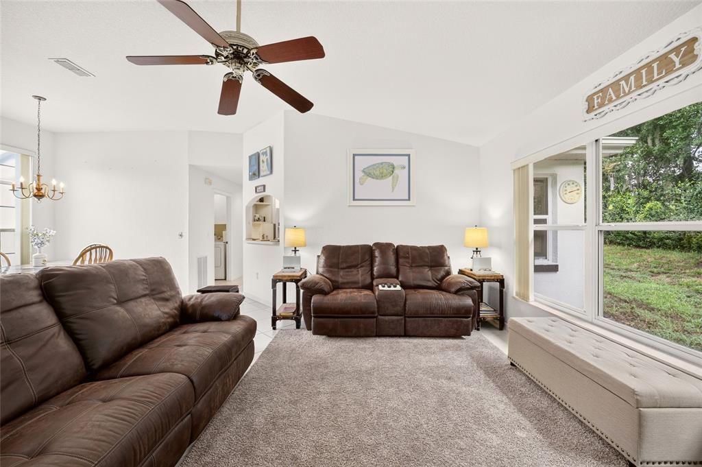 For Sale: $219,500 (2 beds, 2 baths, 1546 Square Feet)