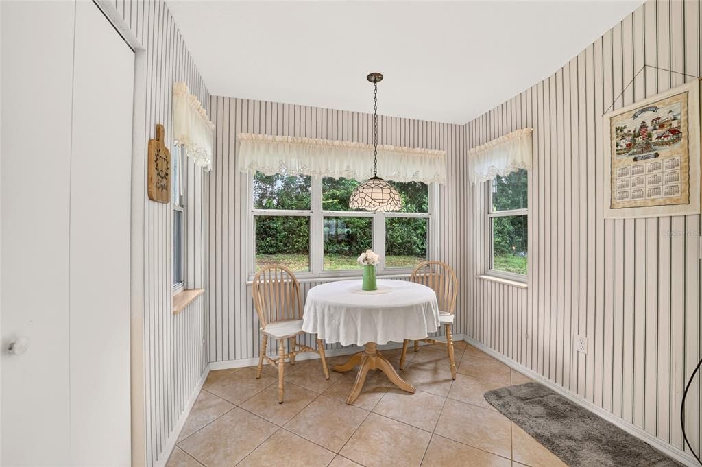 For Sale: $219,500 (2 beds, 2 baths, 1546 Square Feet)