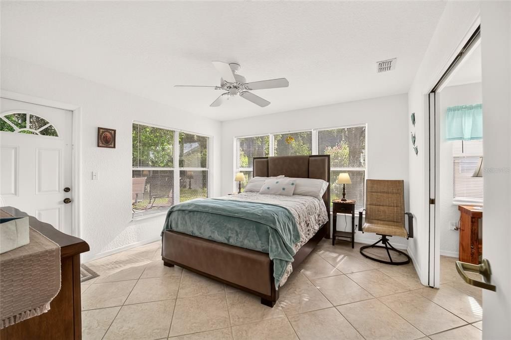 For Sale: $219,500 (2 beds, 2 baths, 1546 Square Feet)