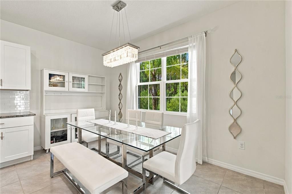For Sale: $317,000 (3 beds, 2 baths, 1672 Square Feet)