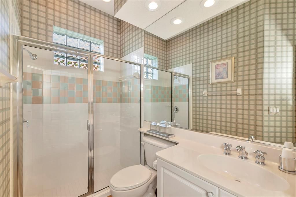 En Venta: $845,000 (3 camas, 3 baños, 2852 Pies cuadrados)