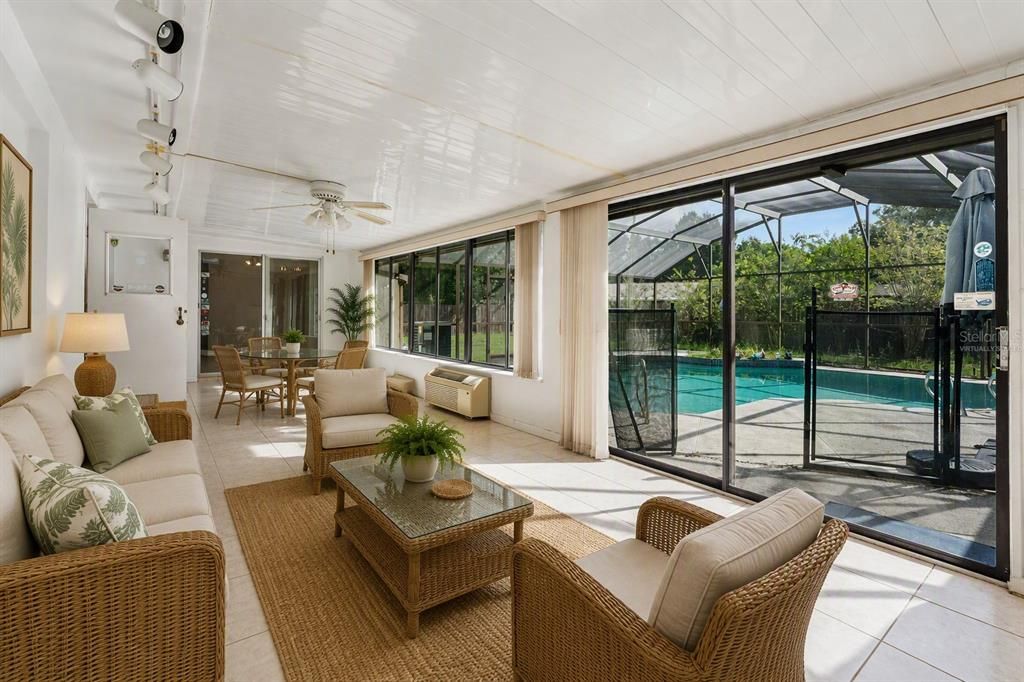 For Sale: $520,000 (4 beds, 2 baths, 2000 Square Feet)