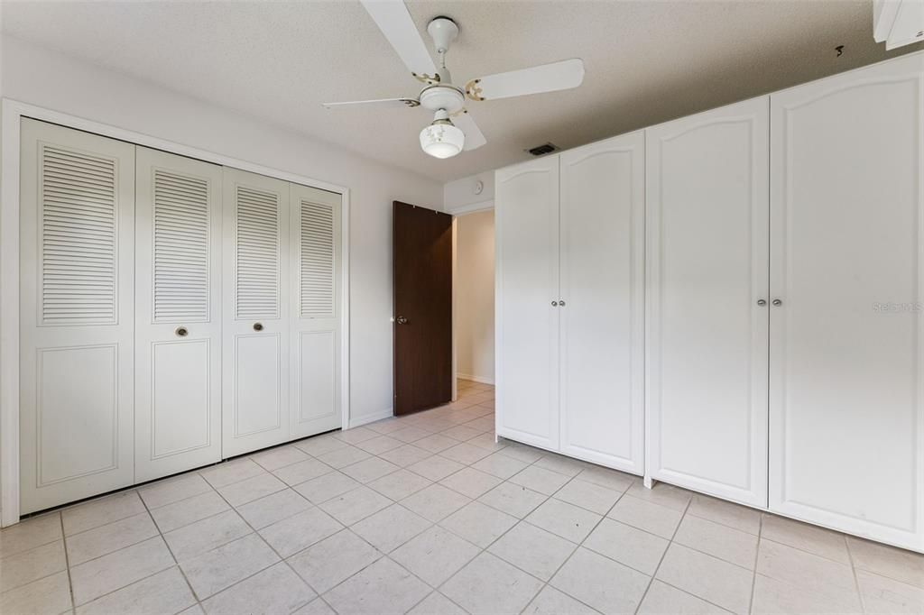 For Sale: $520,000 (4 beds, 2 baths, 2000 Square Feet)