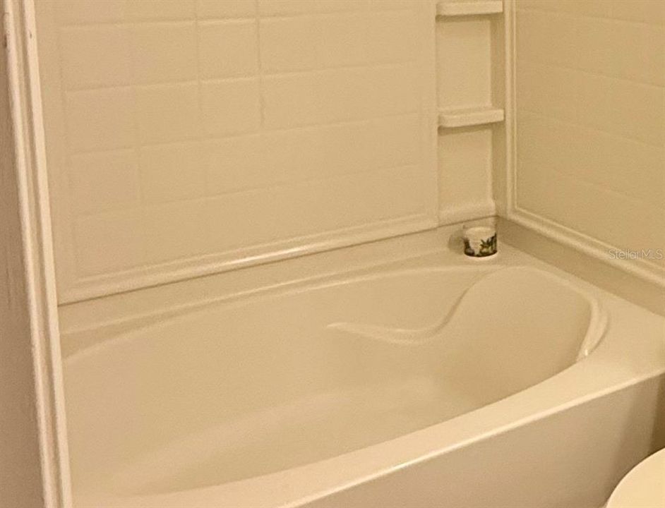 В аренду: $1,600 (1 спален, 1 ванн, 794 Квадратных фут)