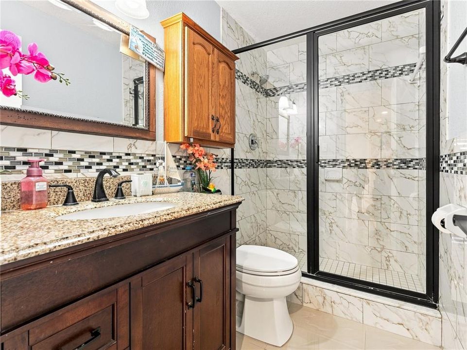 For Sale: $560,000 (7 beds, 5 baths, 1935 Square Feet)