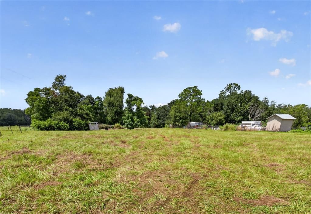 For Sale: $224,997 (3 beds, 2 baths, 924 Square Feet)