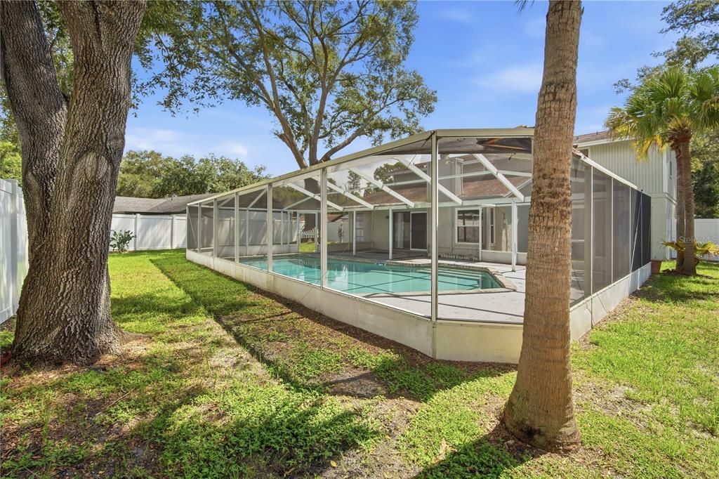 For Rent: $3,295 (3 beds, 2 baths, 1860 Square Feet)
