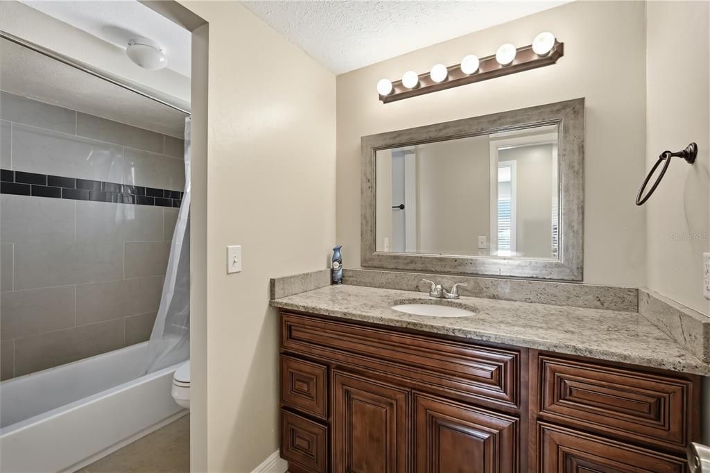 For Rent: $3,295 (3 beds, 2 baths, 1860 Square Feet)