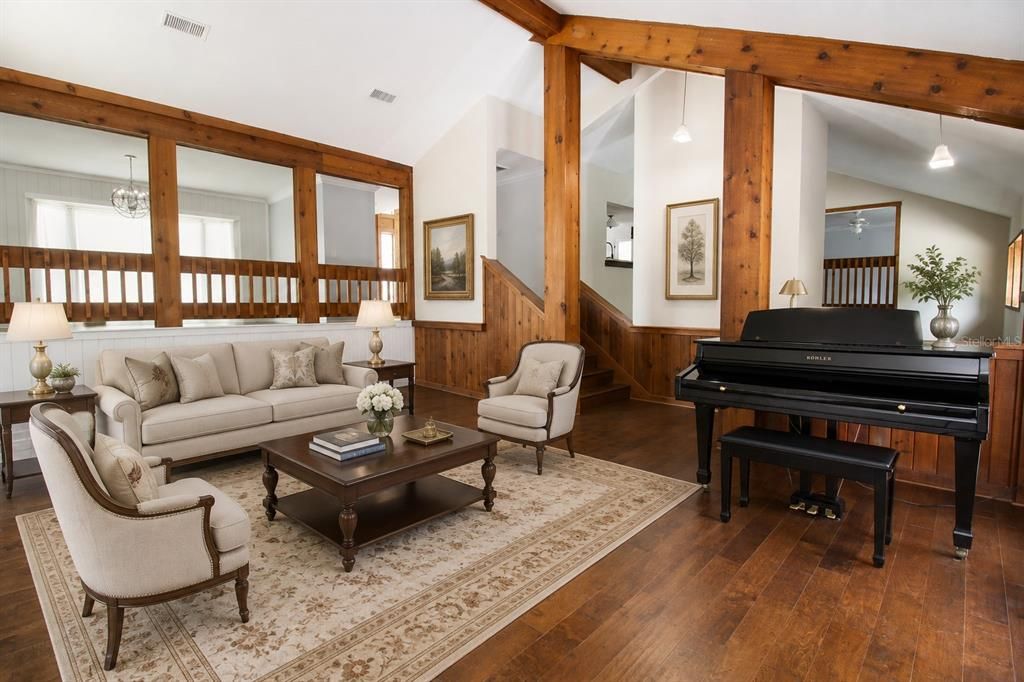 For Sale: $750,000 (4 beds, 2 baths, 2802 Square Feet)