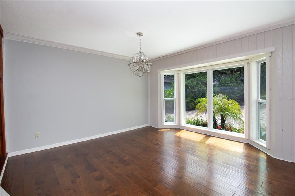 For Sale: $750,000 (4 beds, 2 baths, 2802 Square Feet)