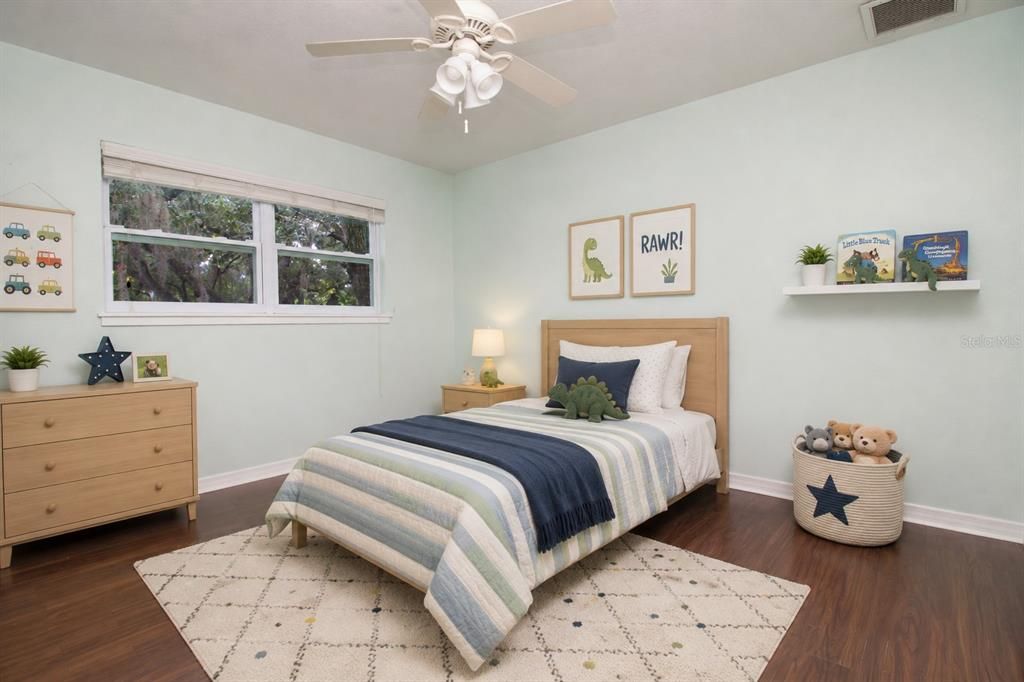 For Sale: $750,000 (4 beds, 2 baths, 2802 Square Feet)