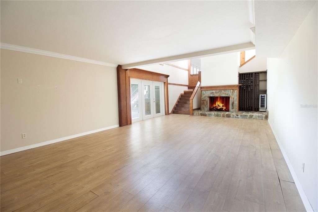 For Sale: $750,000 (4 beds, 2 baths, 2802 Square Feet)