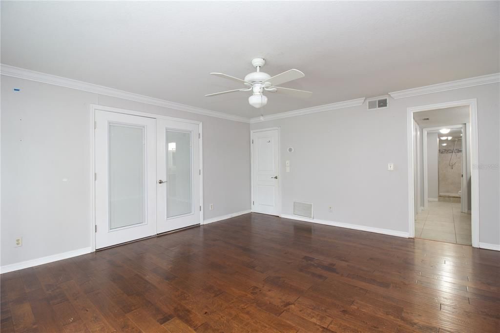 For Sale: $750,000 (4 beds, 2 baths, 2802 Square Feet)