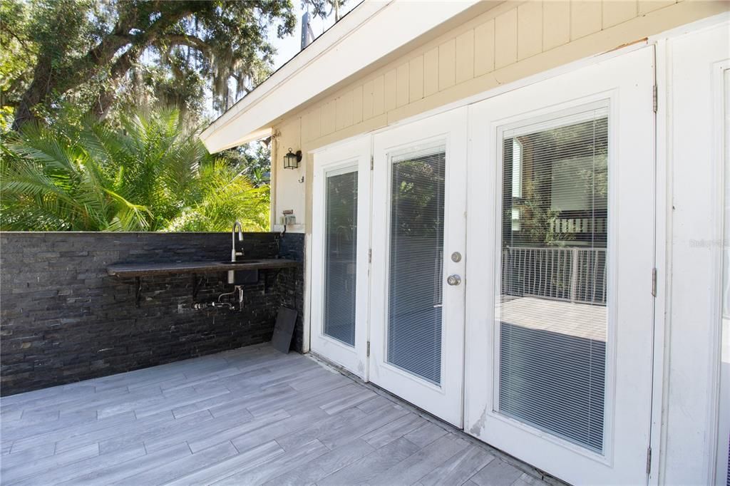 For Sale: $750,000 (4 beds, 2 baths, 2802 Square Feet)