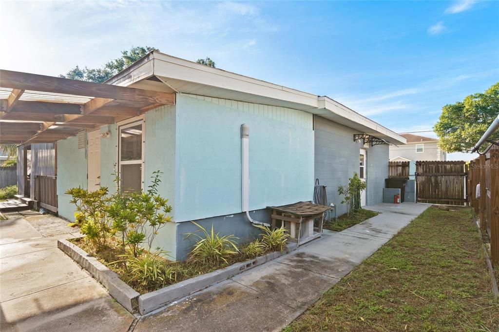 En Venta: $375,000 (3 camas, 2 baños, 1176 Pies cuadrados)