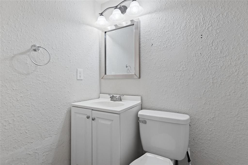 En Venta: $375,000 (3 camas, 2 baños, 1176 Pies cuadrados)