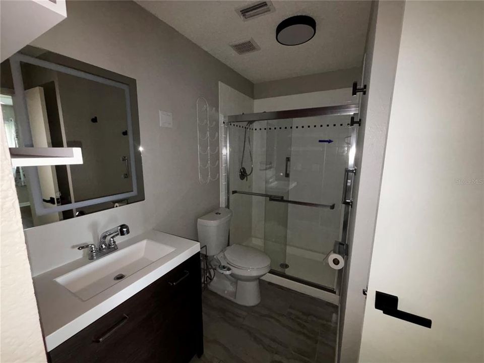 В аренду: $1,350 (2 спален, 2 ванн, 864 Квадратных фут)