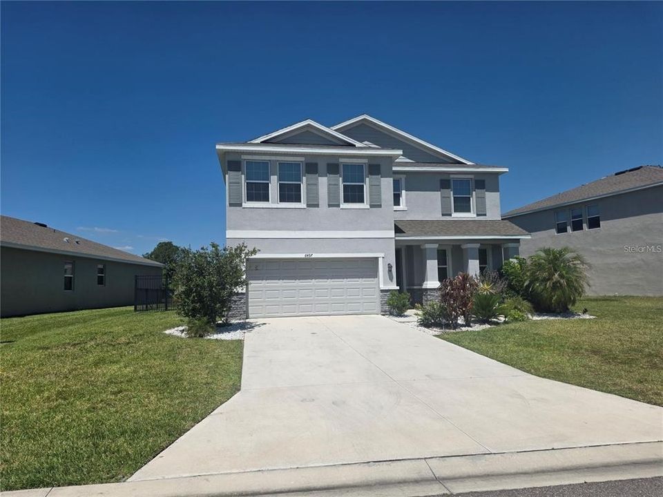 Recently Rented: $4,000 (4 beds, 3 baths, 2748 Square Feet)