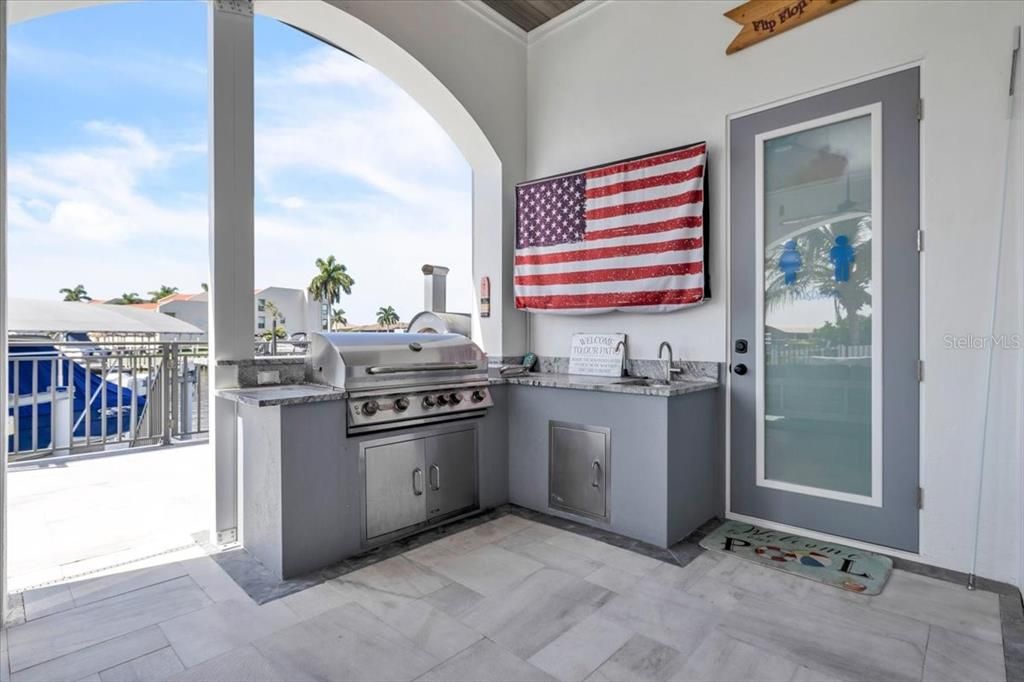 For Sale: $2,695,000 (5 beds, 4 baths, 3562 Square Feet)