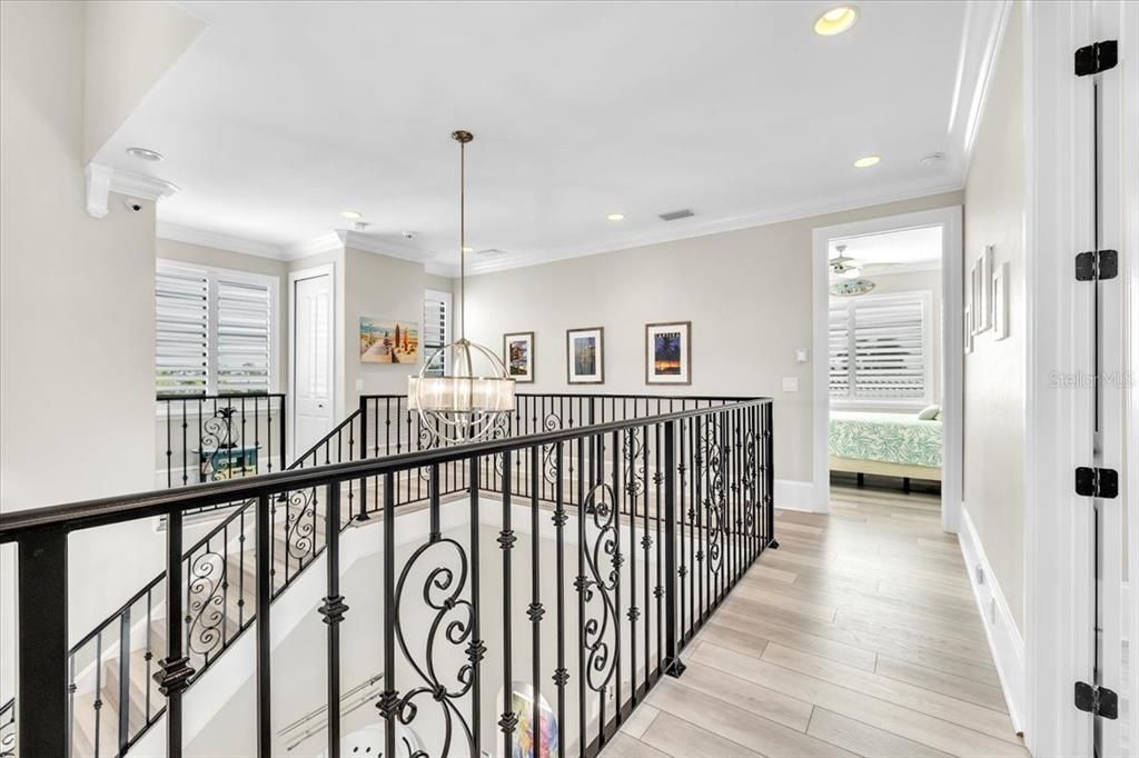For Sale: $2,695,000 (5 beds, 4 baths, 3562 Square Feet)