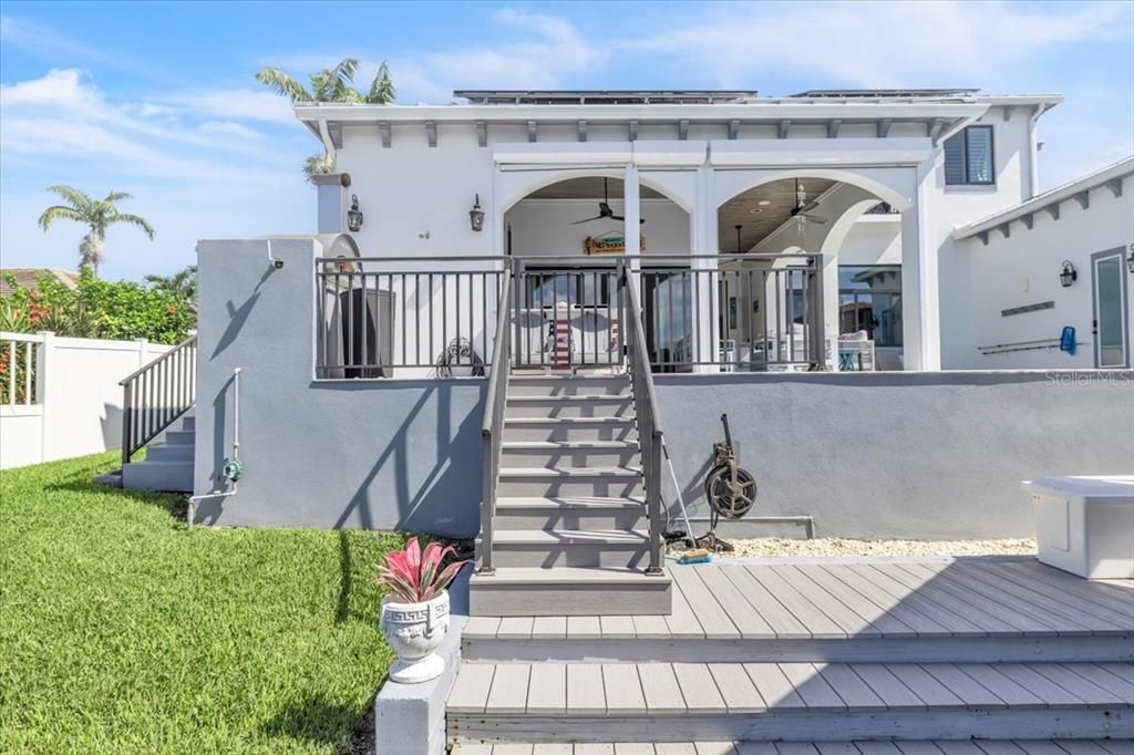 For Sale: $2,695,000 (5 beds, 4 baths, 3562 Square Feet)