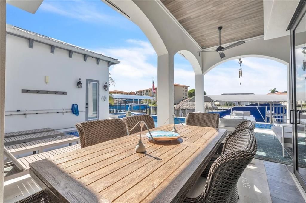 For Sale: $2,695,000 (5 beds, 4 baths, 3562 Square Feet)