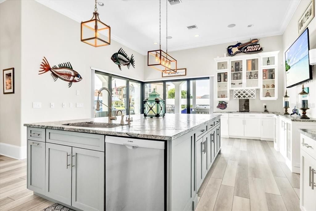 For Sale: $2,695,000 (5 beds, 4 baths, 3562 Square Feet)