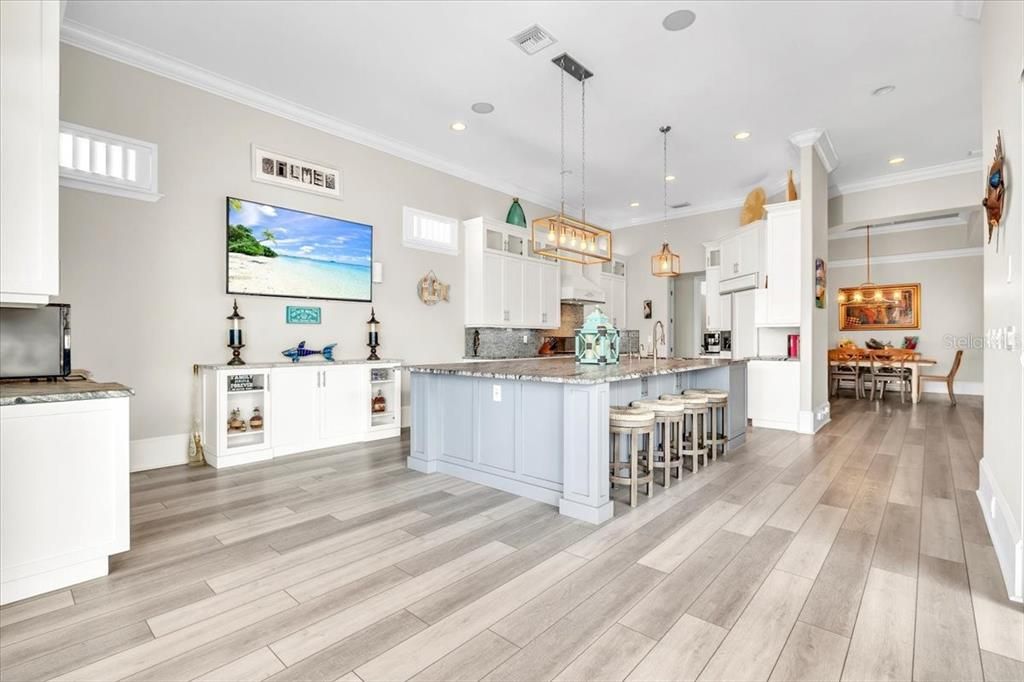 For Sale: $2,695,000 (5 beds, 4 baths, 3562 Square Feet)