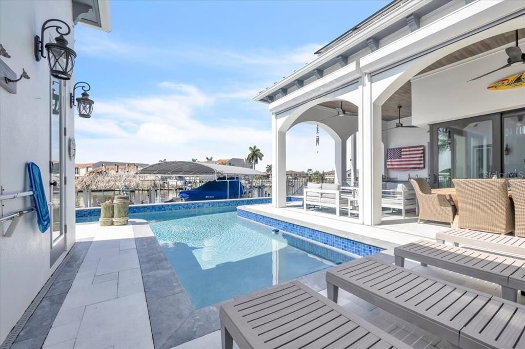 For Sale: $2,695,000 (5 beds, 4 baths, 3562 Square Feet)
