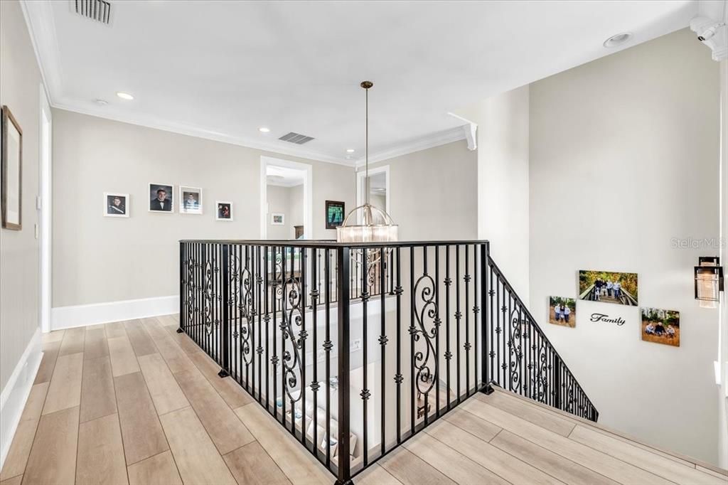 For Sale: $2,695,000 (5 beds, 4 baths, 3562 Square Feet)