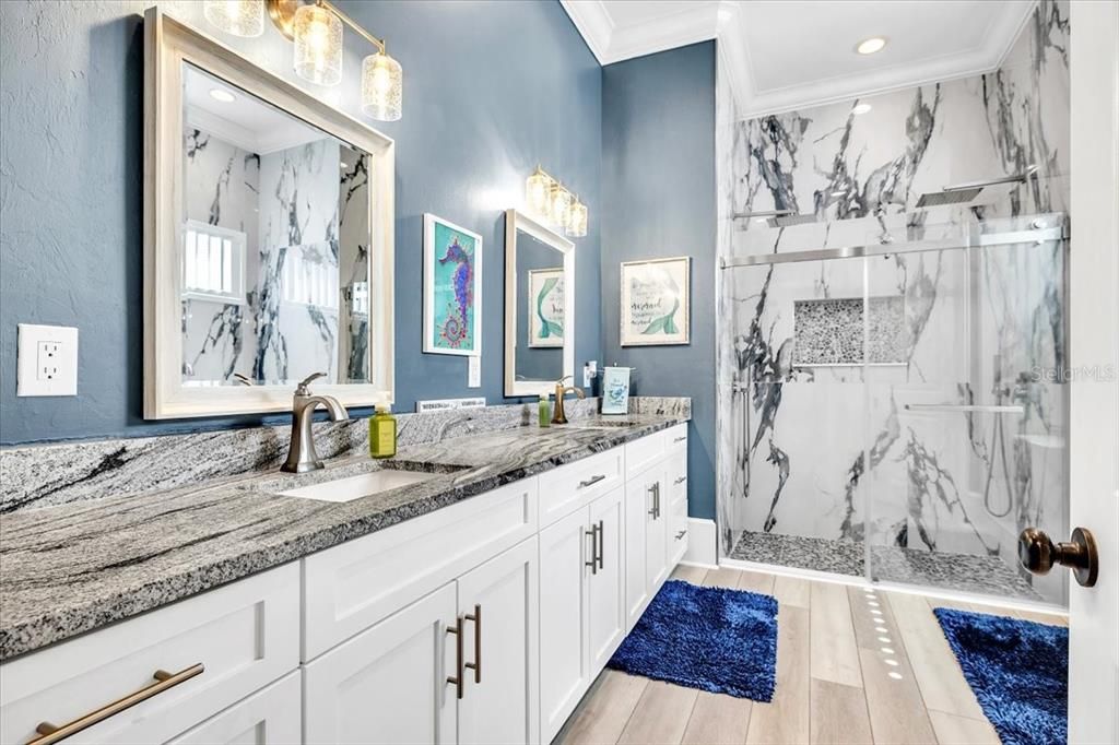 For Sale: $2,695,000 (5 beds, 4 baths, 3562 Square Feet)