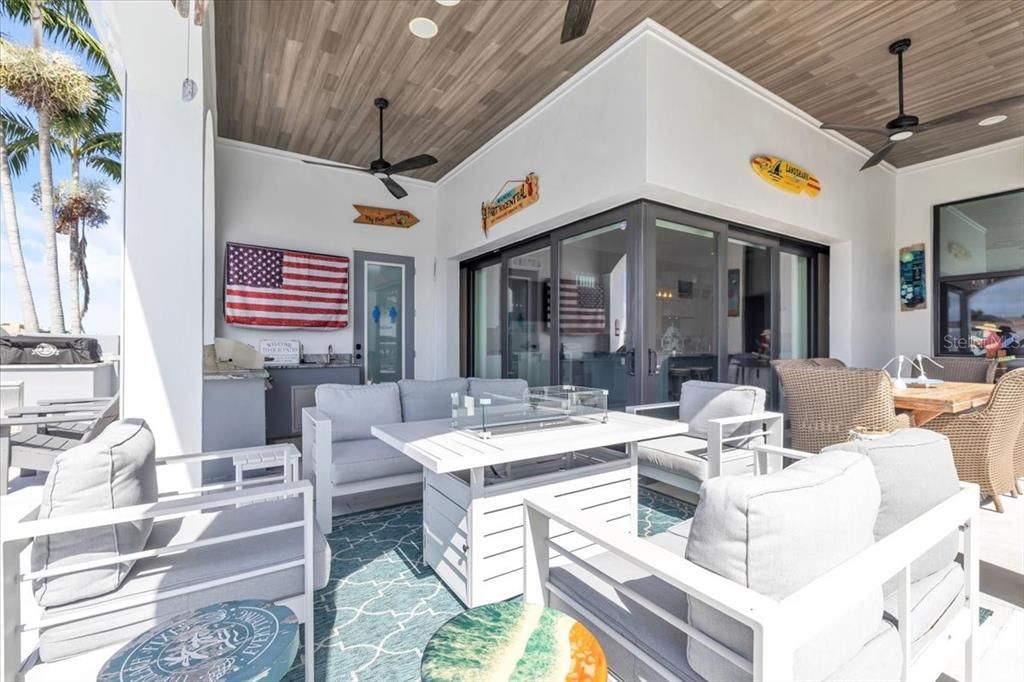 For Sale: $2,695,000 (5 beds, 4 baths, 3562 Square Feet)