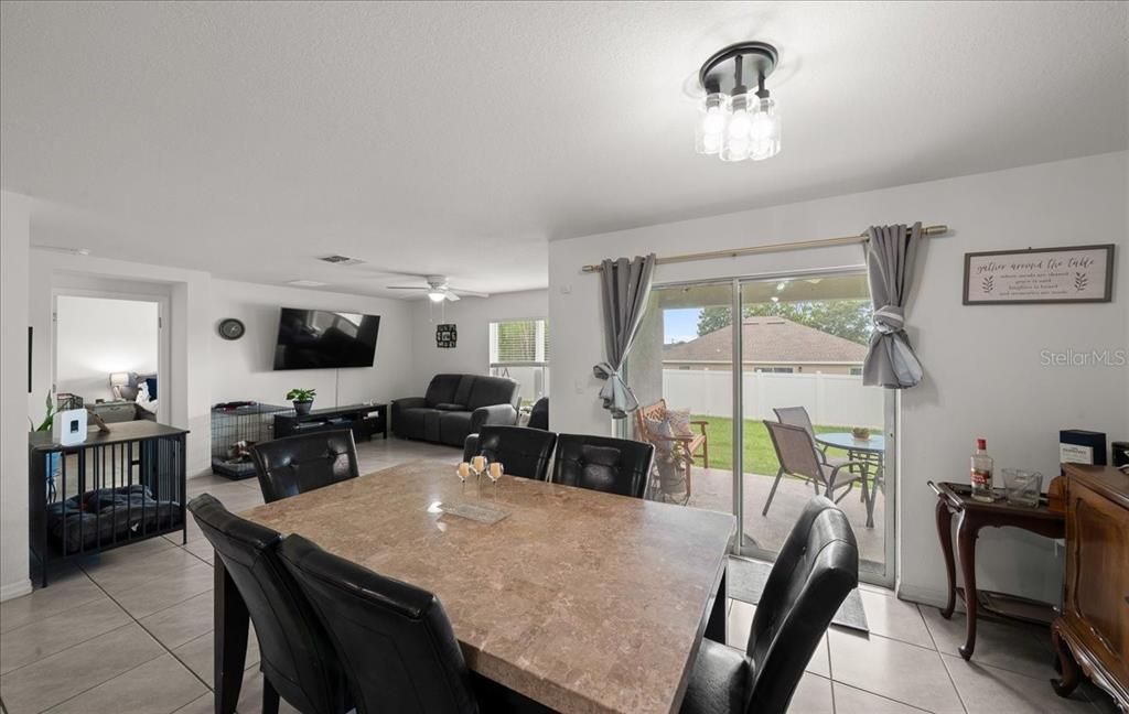 For Sale: $329,900 (4 beds, 2 baths, 1828 Square Feet)