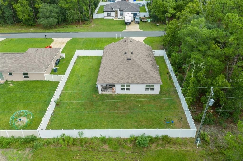 For Sale: $329,900 (4 beds, 2 baths, 1828 Square Feet)