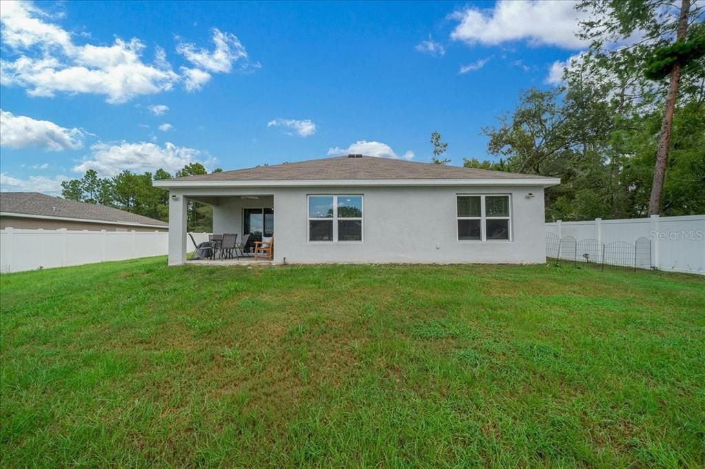 For Sale: $329,900 (4 beds, 2 baths, 1828 Square Feet)