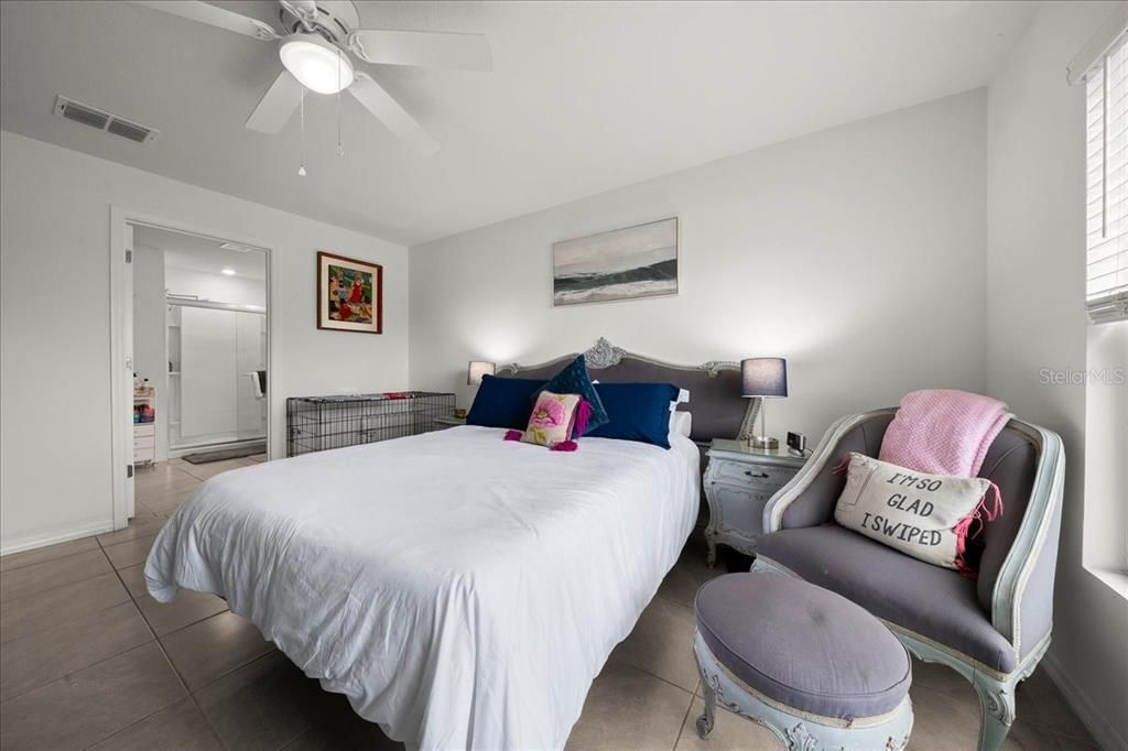 For Sale: $329,900 (4 beds, 2 baths, 1828 Square Feet)