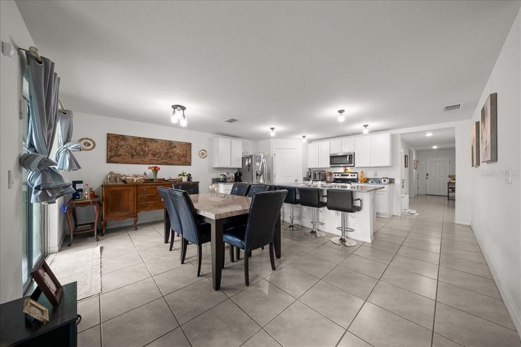 For Sale: $329,900 (4 beds, 2 baths, 1828 Square Feet)