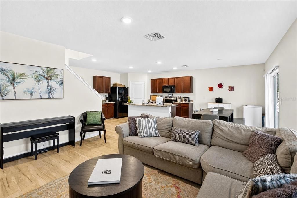For Sale: $369,990 (5 beds, 3 baths, 2674 Square Feet)
