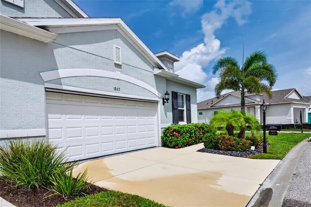 For Sale: $389,900 (2 beds, 2 baths, 1646 Square Feet)