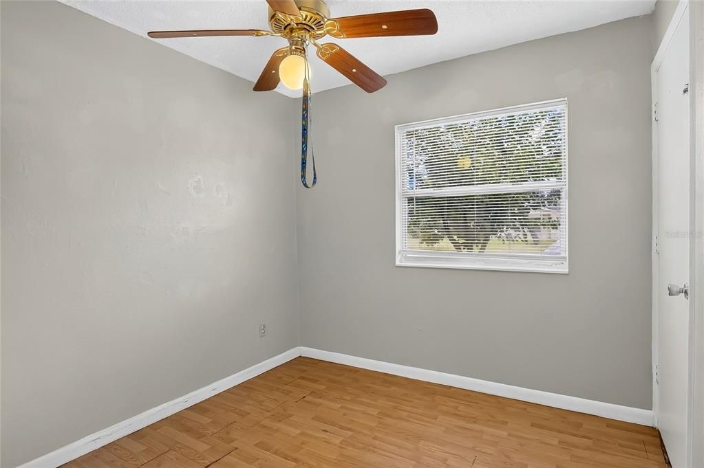 For Sale: $209,900 (3 beds, 2 baths, 960 Square Feet)