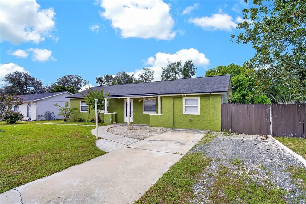 For Sale: $209,900 (3 beds, 2 baths, 960 Square Feet)