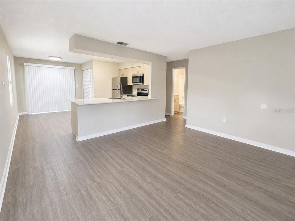 В аренду: $1,395 (2 спален, 1 ванн, 1050 Квадратных фут)