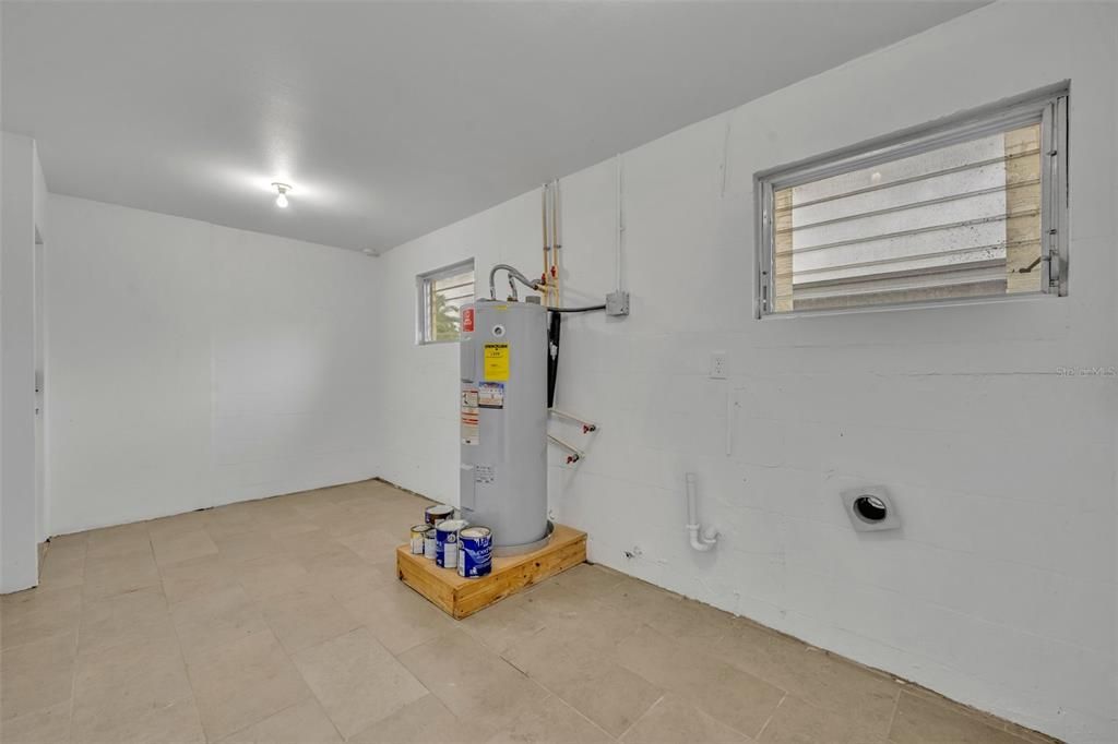 For Rent: $3,400 (3 beds, 2 baths, 1438 Square Feet)