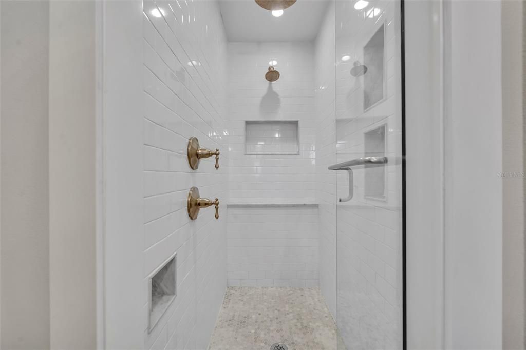 For Rent: $3,400 (3 beds, 2 baths, 1438 Square Feet)