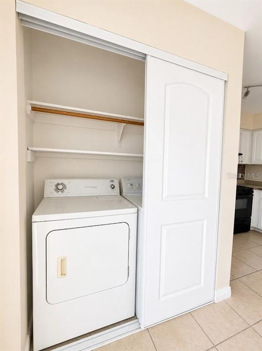 В аренду: $1,250 (2 спален, 1 ванн, 950 Квадратных фут)
