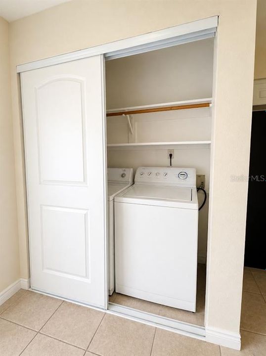 В аренду: $1,250 (2 спален, 1 ванн, 950 Квадратных фут)